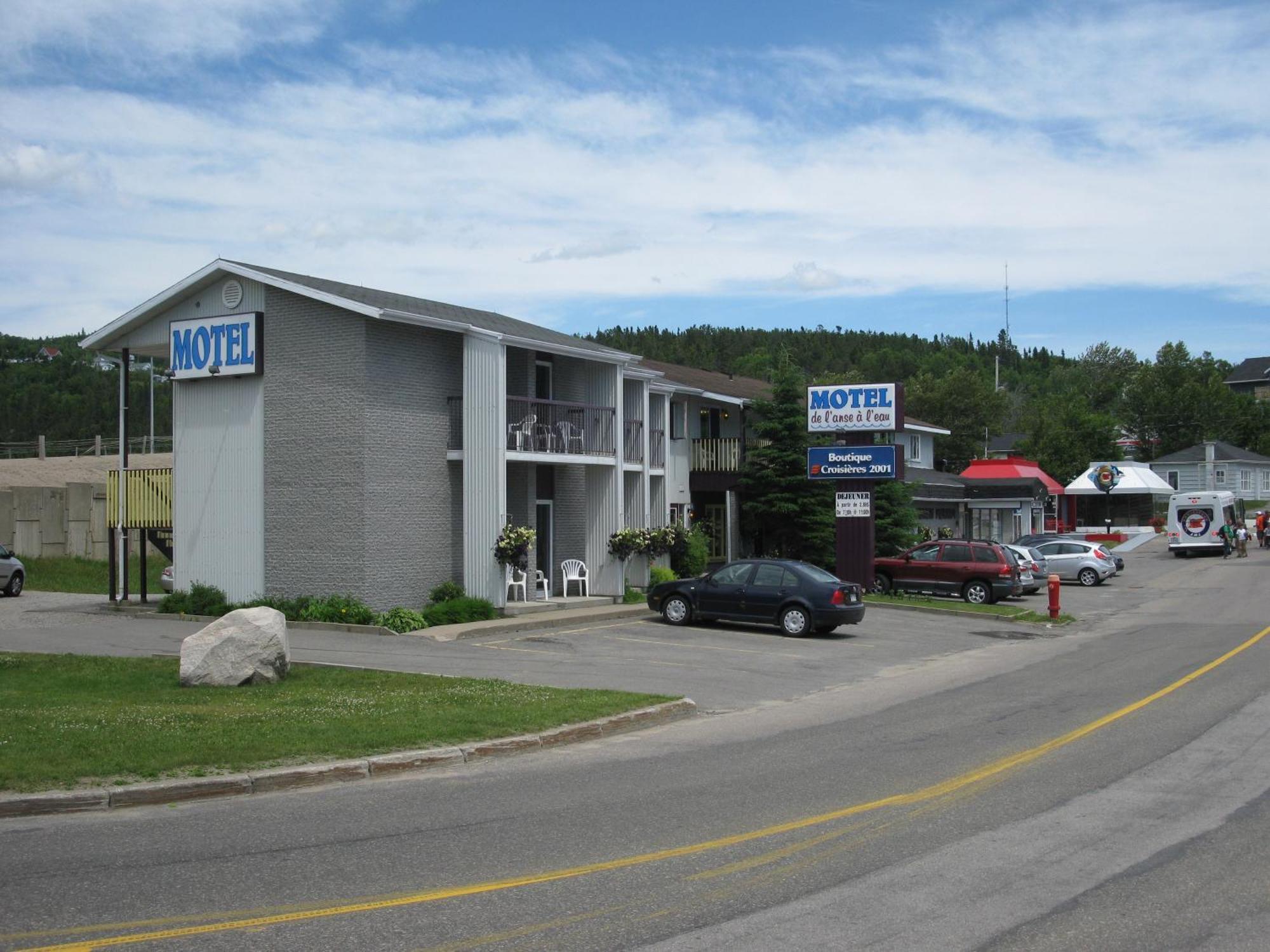 Motel De L'Anse A L'Eau Тадуссак Экстерьер фото